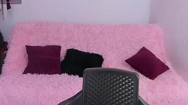 Britney_Rose live cam on StripChat