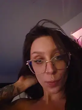 LilyOrion webcam