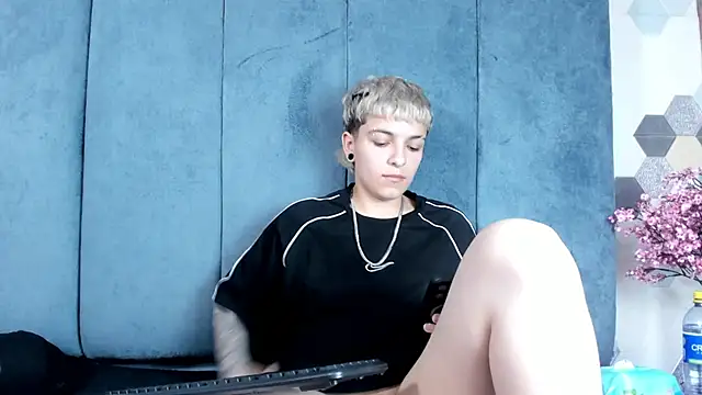 Megan_Thompson_ live cam on StripChat
