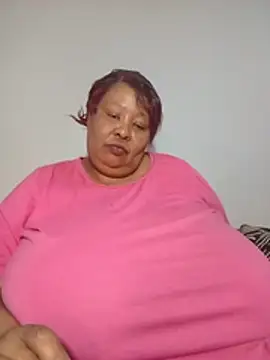 nancy111 (F milf) - Make me squit and cum on my toy