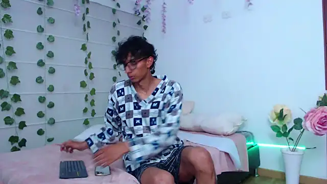 Sarabubbie webcam