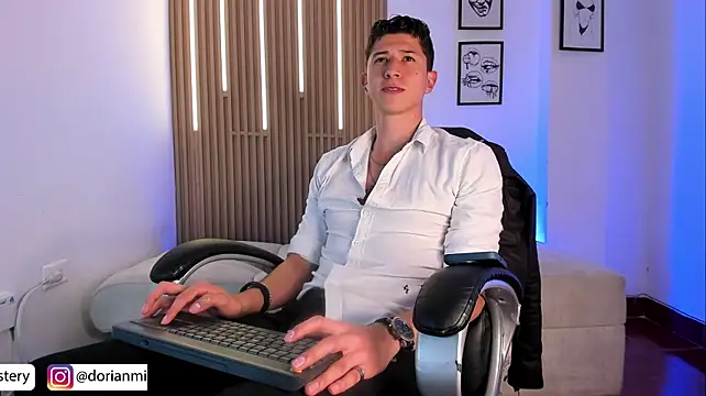 Dorianmistery2322_ webcam