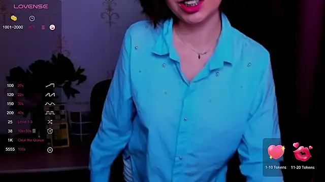 KindHazelHere_ live cam on StripChat