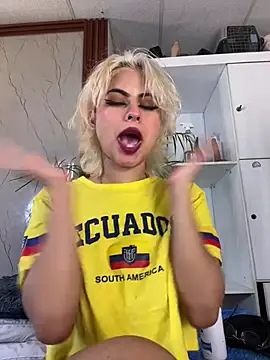 Eva_Feller69