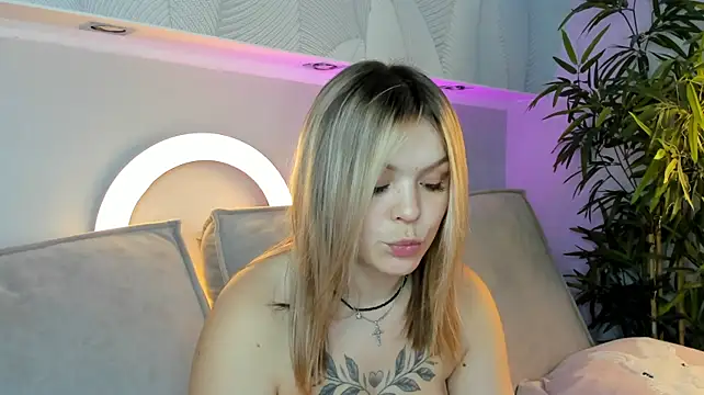 Jerry-Hall live cam on StripChat