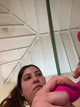Estelle_Noir снимок онлайн-комнаты на Stripchat