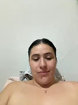 IvettSt_ live cam on StripChat