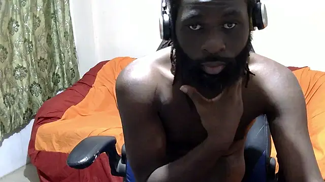 Darkkras снимок онлайн-комнаты на Stripchat
