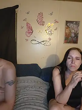 shy_naughty_girl (G milf) - POV Crawl up bj with tits out