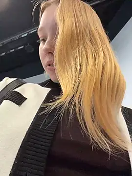 -naughtyangel- (F teen) - It's risky to pinch nipples in public