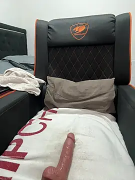 xxbbtaa (F young) - Show boobs+ Blow jobb