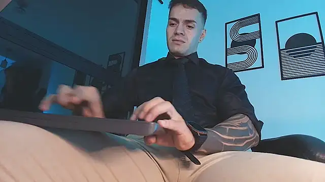 ALPHA_DOMINUS_ live sex cam
