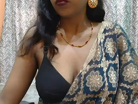 roja-1 live cam on StripChat