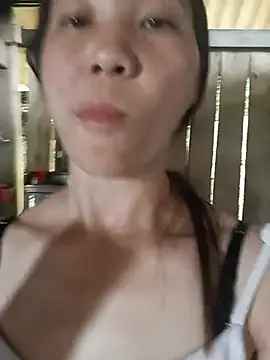 bonnie-00 live cam on StripChat