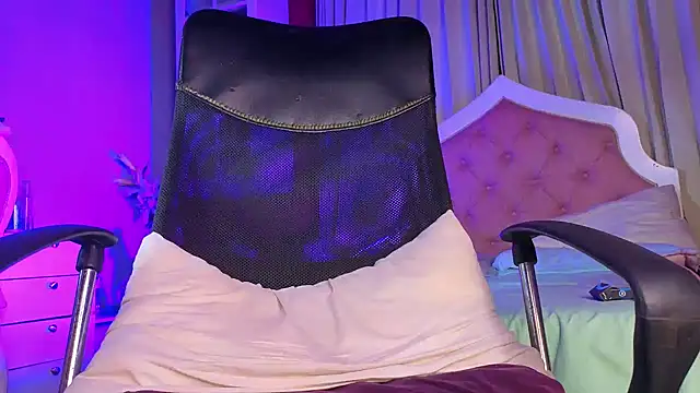 Emaviloerbella - Trans webcam sex chat