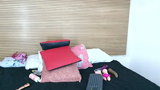 Naomi_Monroe_