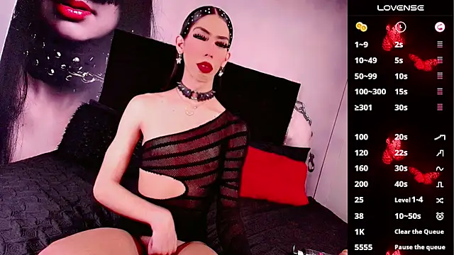 EVILCHERRIES_S7 live cam on StripChat