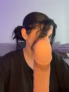 EvelynnMonrooe live cam on StripChat