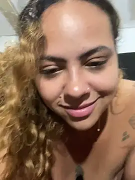 chloe_leaozinho (F young) - Favorite me and help in the epic goal