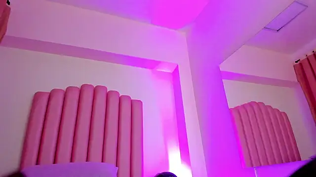 Lana_fox01 live sex cam