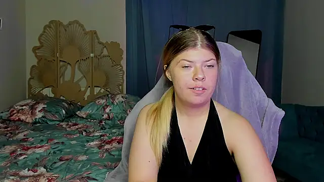 Stefania-sweet live cam on StripChat