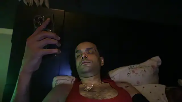 icebergslim281 live sex cam