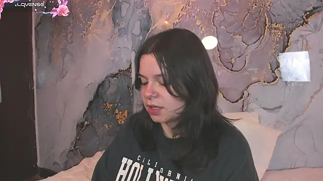 Mey_moon live cam on StripChat