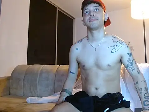 tonysexyboy live cam on StripChat