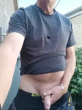 hamstercom3333 (Ask my age) - Cock out