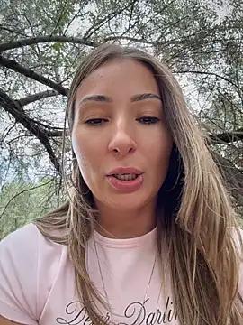 Wonder_Kari live cam on StripChat