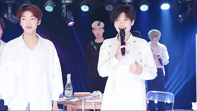 AOA-ACE live cam on StripChat