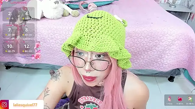 SafiroAgataaa live cam on StripChat