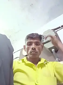 Akash32y live cam on StripChat