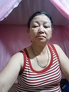 Lena_9x live cam on StripChat