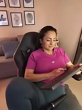 evazul live cam on StripChat