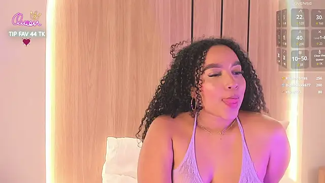 cloe_25 live cam on StripChat