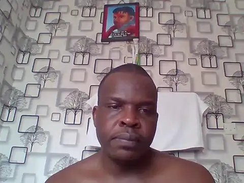 Chumba_001 live cam on StripChat