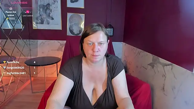 KellyPerfection live cam on StripChat