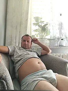 grzes19763 live cam on StripChat