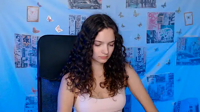 _susiesu_ (F teen) - spank ass