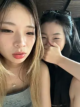 xiaozz-001 live cam on StripChat