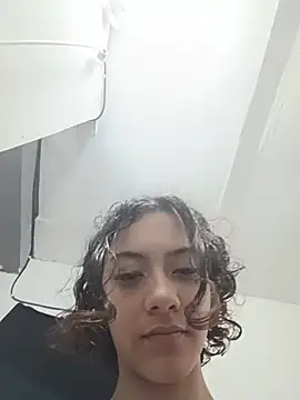 shantallmendy live cam on StripChat