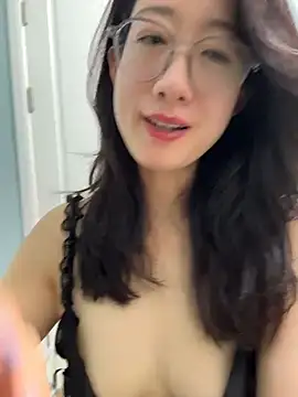 weiwei103 live sex cam