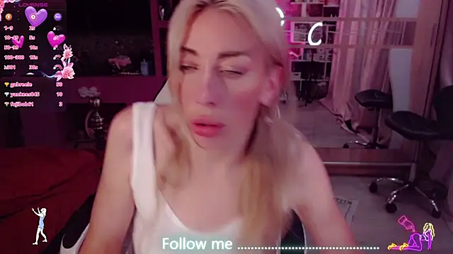 AnnieGOld_ live cam on StripChat