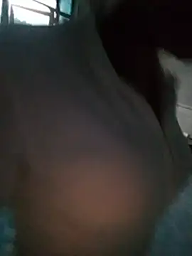 Thobaby112 live cam on StripChat
