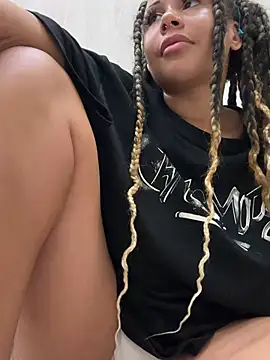 HaileyDiana live cam on StripChat