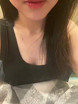 Sullys_ live cam on StripChat