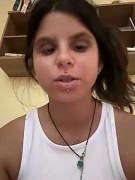 Brutecia2002 live cam on StripChat