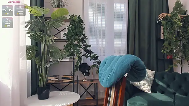 InesPiek webcam