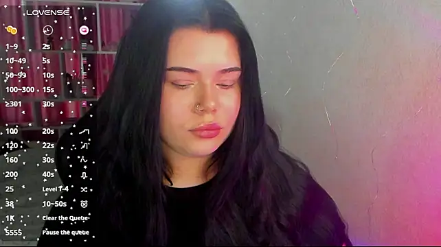 Mona_Esty webcam